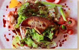 イメージ：フォアグラとスティルトンブルーチーズのサラダ　Foie Gras Salad with Stilton Cheese