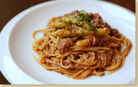 イメージ：阿波尾鶏とマッシュルームの自家製ラグーパスタ　Ragout Pasta with Awaodori and Mushroom